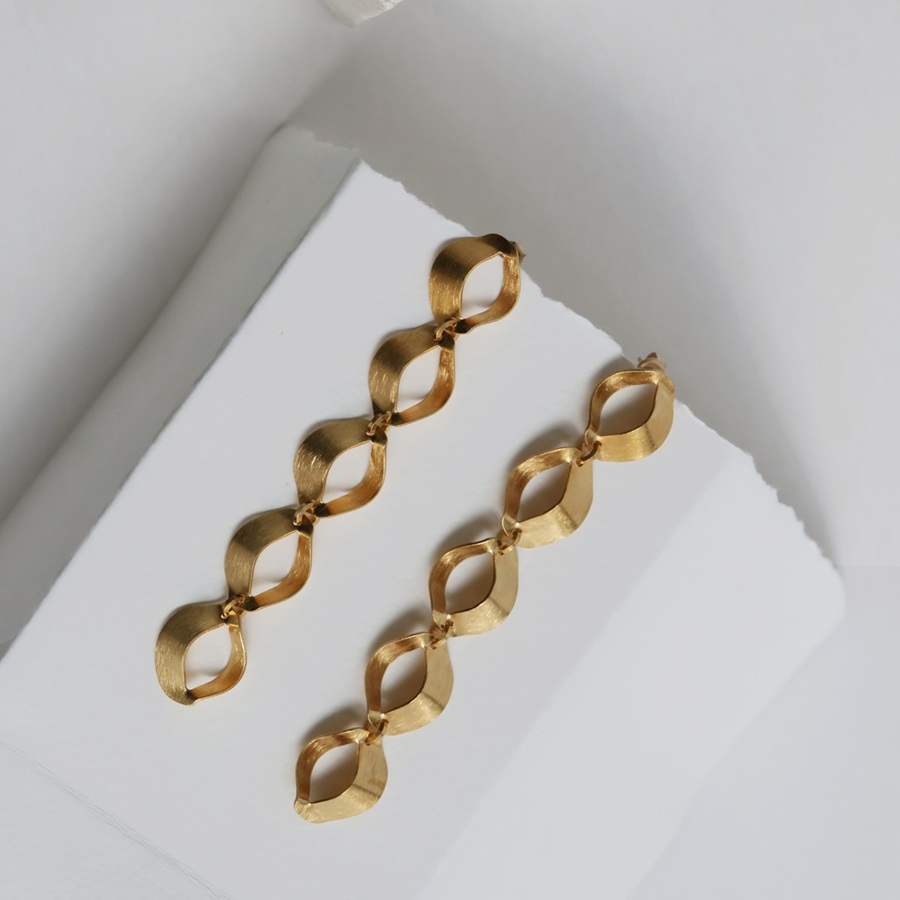 Xaluc Long Golden Earrings