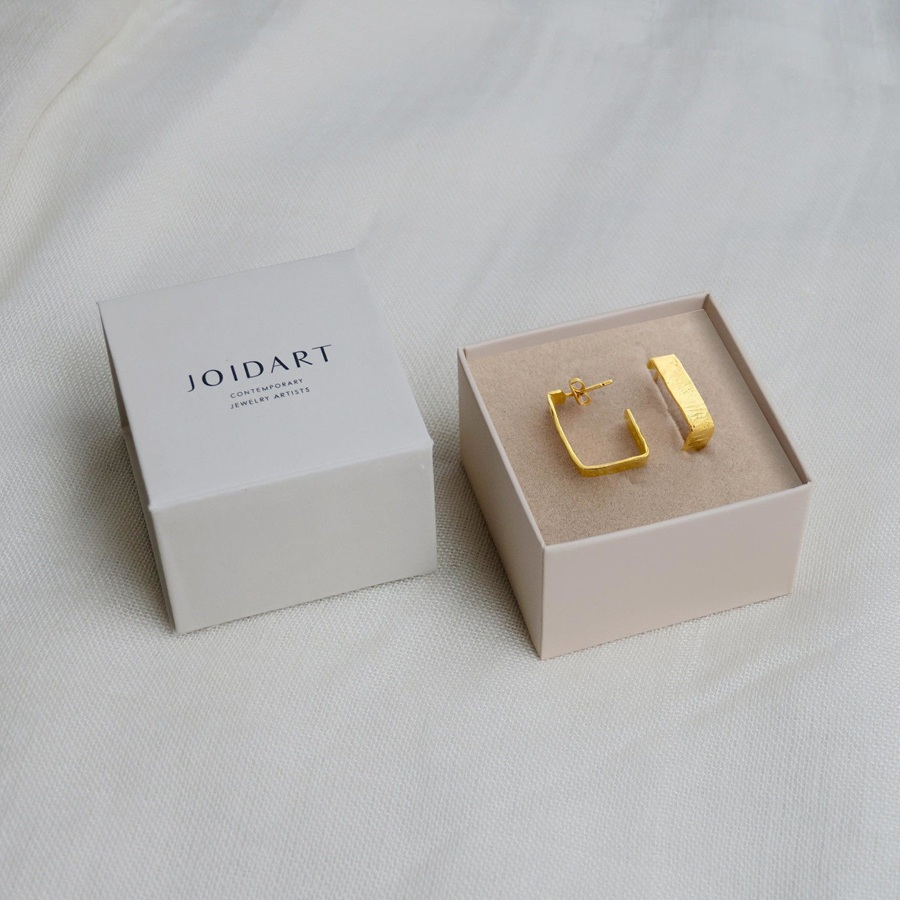 Lignis Wide Golden Earrings Medium