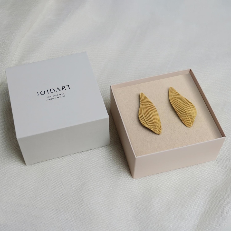 Onaria Golden Earrings Large